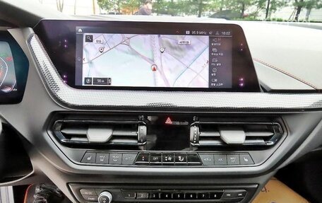 BMW 1 серия, 2023 год, 2 200 000 рублей, 10 фотография