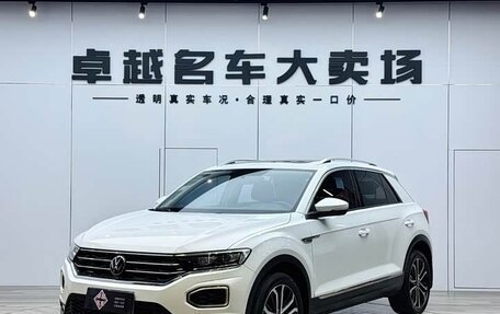 Volkswagen T-Roc I, 2021 год, 1 440 000 рублей, 1 фотография