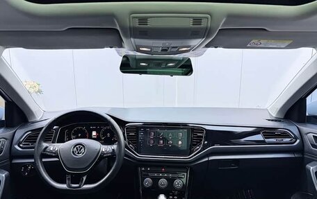 Volkswagen T-Roc I, 2021 год, 1 440 000 рублей, 20 фотография