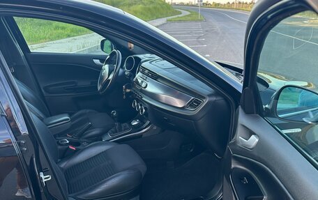 Alfa Romeo Giulietta, 2010 год, 1 250 000 рублей, 16 фотография