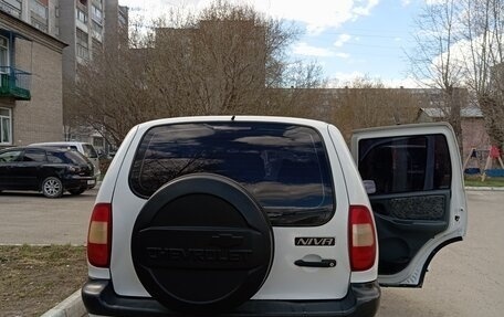 Chevrolet Niva I рестайлинг, 2003 год, 300 000 рублей, 3 фотография