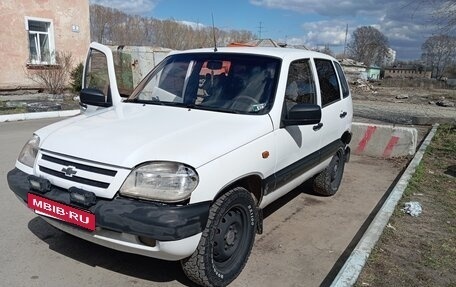 Chevrolet Niva I рестайлинг, 2003 год, 300 000 рублей, 7 фотография