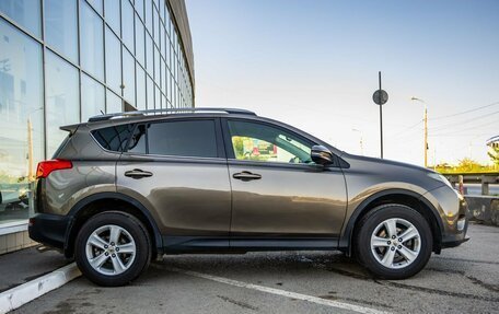 Toyota RAV4, 2015 год, 1 988 000 рублей, 8 фотография
