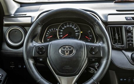 Toyota RAV4, 2015 год, 1 988 000 рублей, 15 фотография
