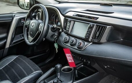 Toyota RAV4, 2015 год, 1 988 000 рублей, 29 фотография