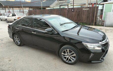 Toyota Camry, 2017 год, 2 150 000 рублей, 10 фотография
