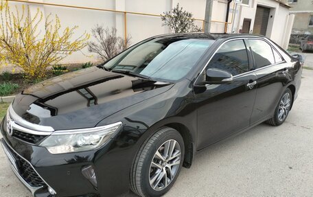 Toyota Camry, 2017 год, 2 150 000 рублей, 13 фотография