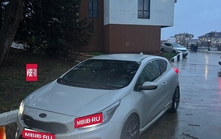 KIA cee'd GT II, 2014 год, 1 200 000 рублей, 14 фотография