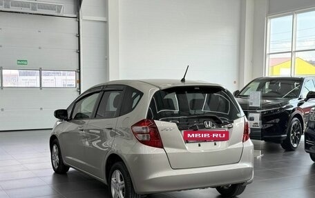 Honda Fit III, 2010 год, 699 000 рублей, 2 фотография