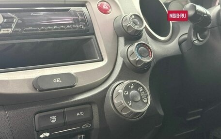 Honda Fit III, 2010 год, 699 000 рублей, 19 фотография
