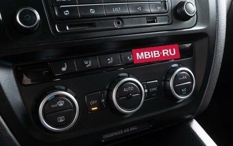 Volkswagen Jetta VI, 2013 год, 849 000 рублей, 14 фотография
