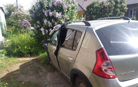 Renault Sandero I, 2011 год, 200 000 рублей, 3 фотография