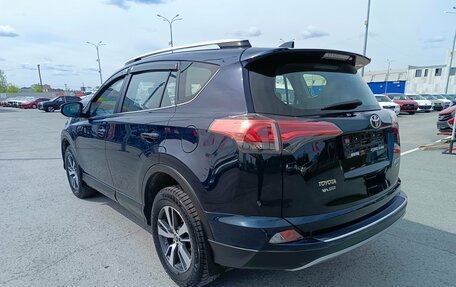 Toyota RAV4, 2018 год, 2 500 000 рублей, 5 фотография