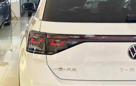 Volkswagen T-Roc I, 2025 год, 2 050 000 рублей, 15 фотография