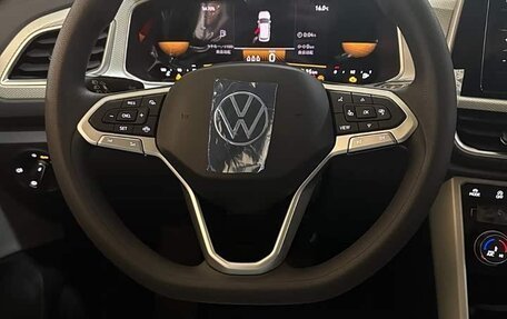 Volkswagen T-Roc I, 2025 год, 2 050 000 рублей, 19 фотография