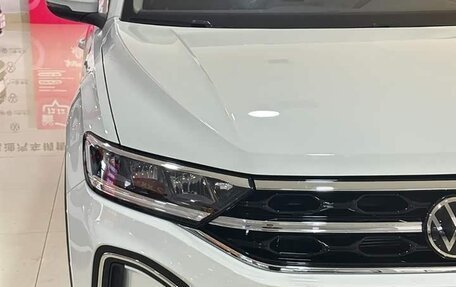 Volkswagen T-Roc I, 2025 год, 2 050 000 рублей, 13 фотография