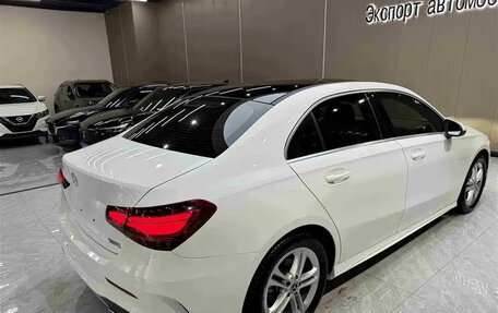 Mercedes-Benz A-Класс, 2023 год, 1 450 001 рублей, 4 фотография