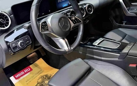 Mercedes-Benz A-Класс, 2023 год, 1 450 001 рублей, 6 фотография