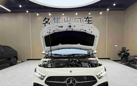 Mercedes-Benz A-Класс, 2023 год, 1 450 001 рублей, 13 фотография