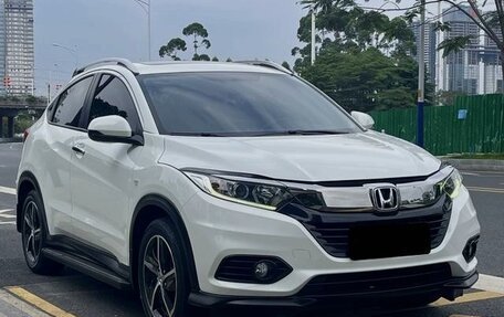 Honda Vezel, 2022 год, 1 268 000 рублей, 6 фотография