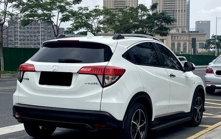 Honda Vezel, 2022 год, 1 268 000 рублей, 5 фотография