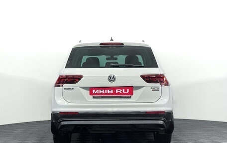 Volkswagen Tiguan II, 2016 год, 2 477 000 рублей, 6 фотография