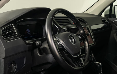 Volkswagen Tiguan II, 2016 год, 2 477 000 рублей, 10 фотография