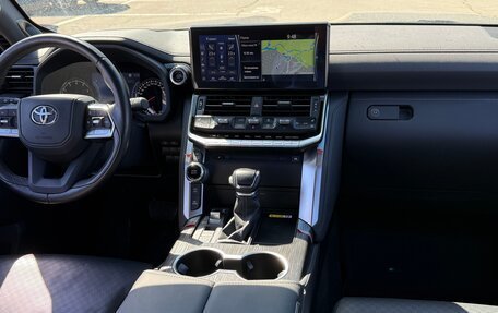 Toyota Land Cruiser, 2021 год, 11 700 000 рублей, 12 фотография