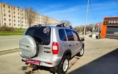 Chevrolet Niva I рестайлинг, 2004 год, 259 000 рублей, 3 фотография