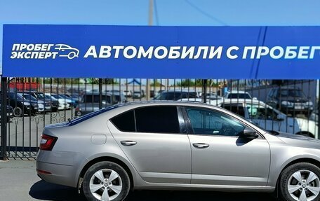 Skoda Octavia, 2018 год, 1 780 000 рублей, 10 фотография
