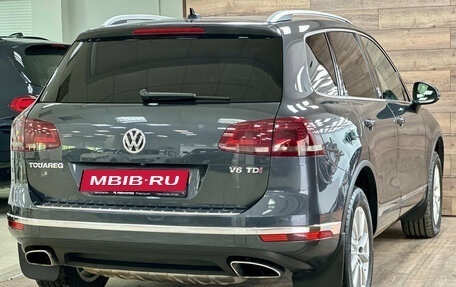 Volkswagen Touareg III, 2016 год, 2 190 000 рублей, 10 фотография