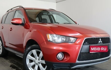 Mitsubishi Outlander III рестайлинг 3, 2012 год, 1 099 000 рублей, 1 фотография