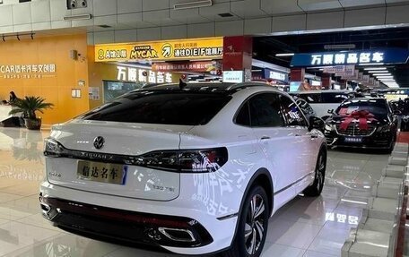 Volkswagen Tiguan II, 2023 год, 3 868 000 рублей, 4 фотография