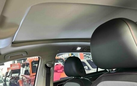 Volkswagen Tiguan II, 2023 год, 3 868 000 рублей, 16 фотография