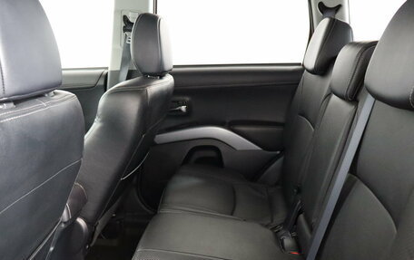 Mitsubishi Outlander III рестайлинг 3, 2012 год, 1 099 000 рублей, 14 фотография