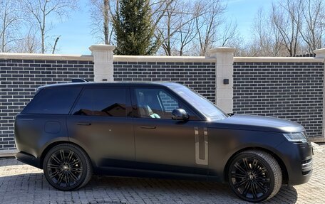 Land Rover Range Rover IV рестайлинг, 2022 год, 15 000 000 рублей, 3 фотография