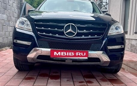 Mercedes-Benz M-Класс, 2011 год, 2 800 000 рублей, 3 фотография