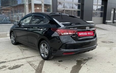 Hyundai Solaris II рестайлинг, 2021 год, 1 500 000 рублей, 9 фотография