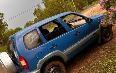 Chevrolet Niva I рестайлинг, 2006 год, 285 000 рублей, 3 фотография