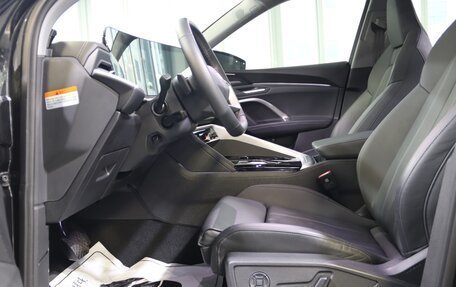 Audi Q5, 2025 год, 6 100 000 рублей, 8 фотография