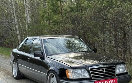 Mercedes-Benz E-Класс, 1993 год, 449 000 рублей, 1 фотография