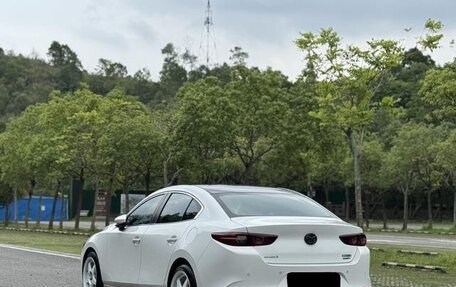 Mazda 3, 2023 год, 1 872 000 рублей, 2 фотография