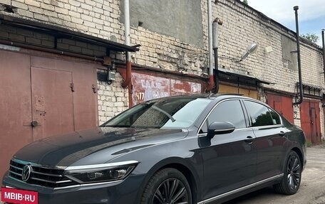 Volkswagen Passat B8 рестайлинг, 2020 год, 3 850 000 рублей, 2 фотография