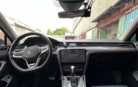Volkswagen Passat B8 рестайлинг, 2020 год, 3 850 000 рублей, 17 фотография