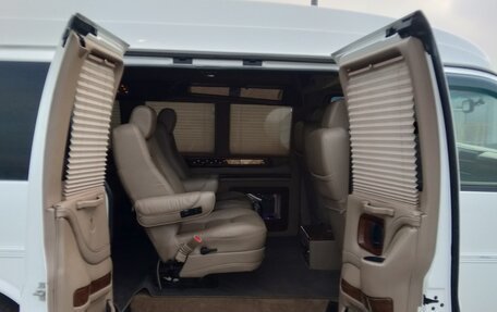 Chevrolet Express II, 2011 год, 3 333 333 рублей, 14 фотография