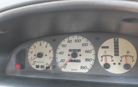 Mazda Bongo Friendee i рестайлинг, 2003 год, 610 000 рублей, 4 фотография