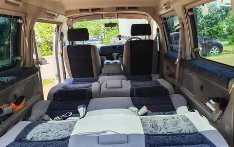 Mazda Bongo Friendee i рестайлинг, 2003 год, 610 000 рублей, 8 фотография