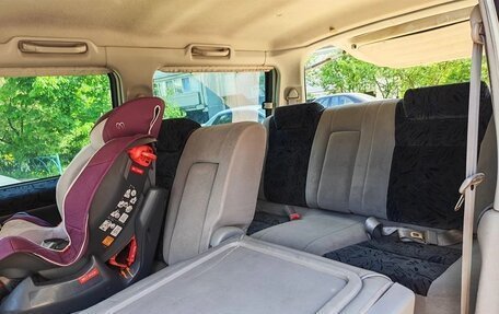 Mazda Bongo Friendee i рестайлинг, 2003 год, 610 000 рублей, 10 фотография