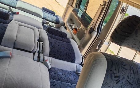 Mazda Bongo Friendee i рестайлинг, 2003 год, 610 000 рублей, 9 фотография