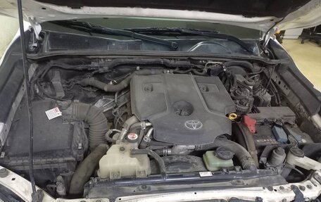 Toyota Hilux VIII, 2017 год, 1 799 000 рублей, 9 фотография